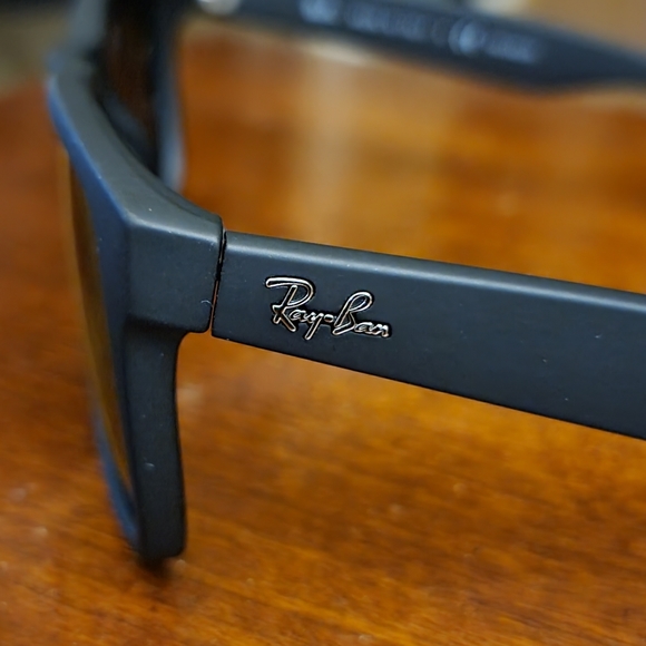 Ray Ban Unisex Polarized Sunglasses Justin RB4165 622/55 55mm - Picture 5 of 8